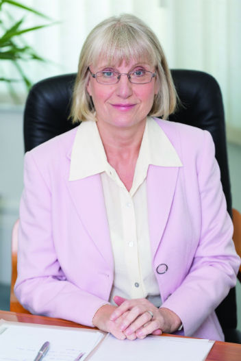 Dr Marilyn Glenville